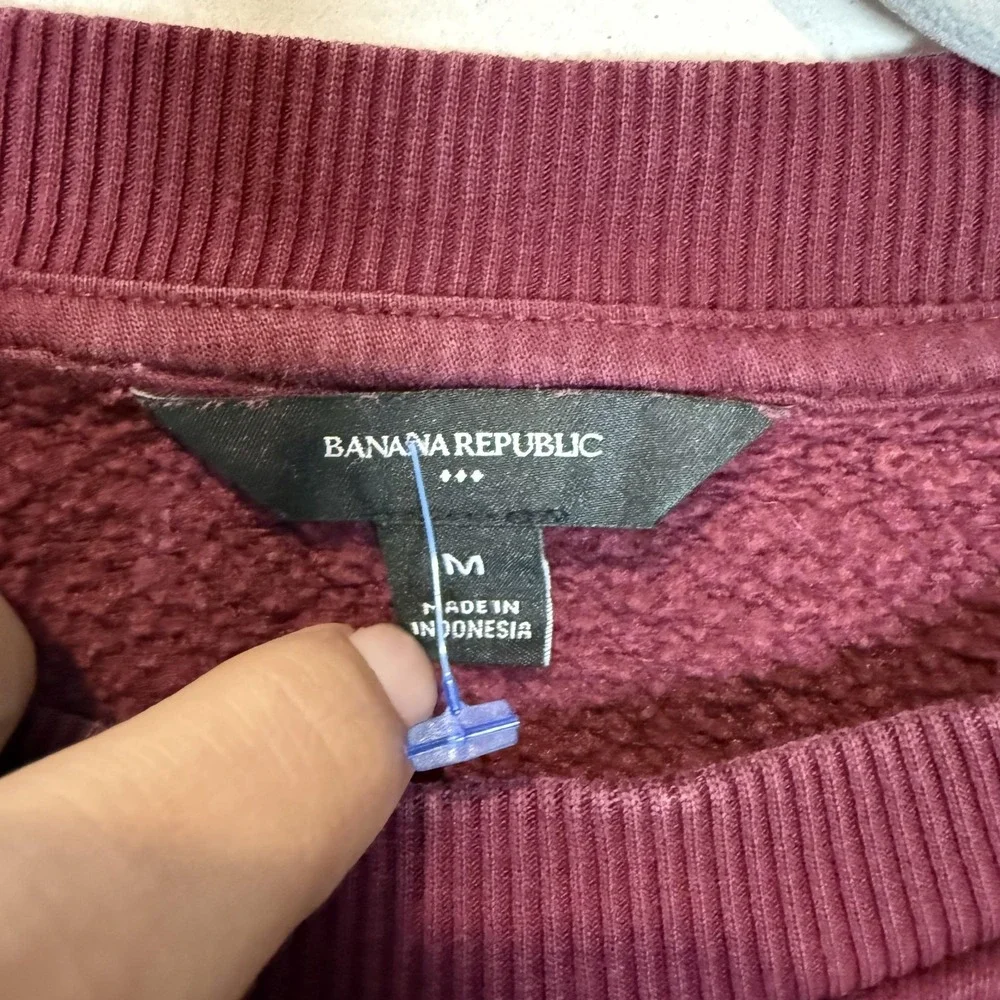 Banana Republic Sweatshirt Mens Medium Red Fleece Pullover Crewneck Long Sleeve